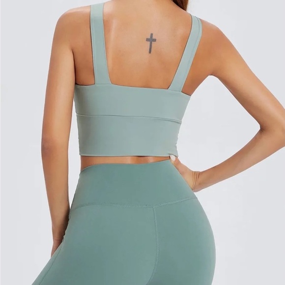 Lotus Sports Bra - Picture 4 of 5